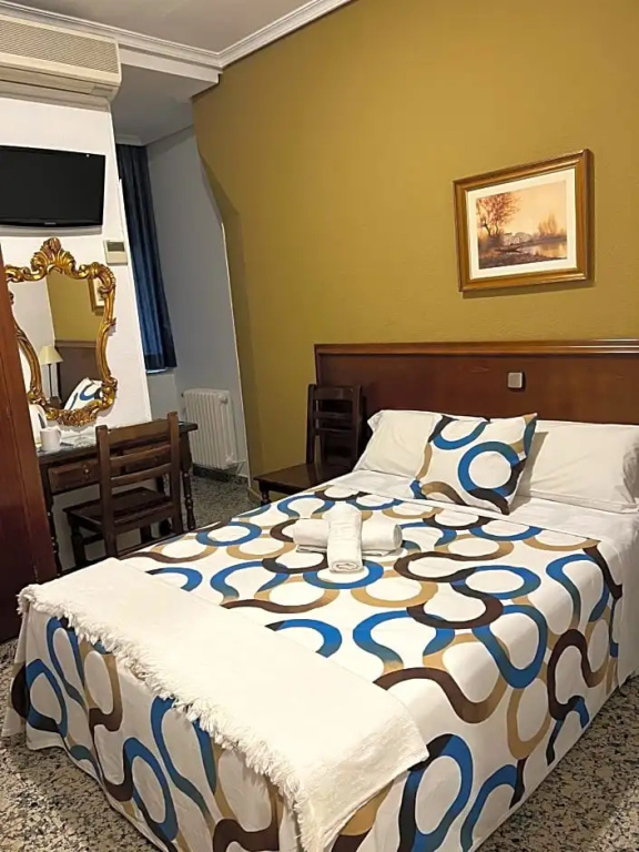 Deluxe Single room