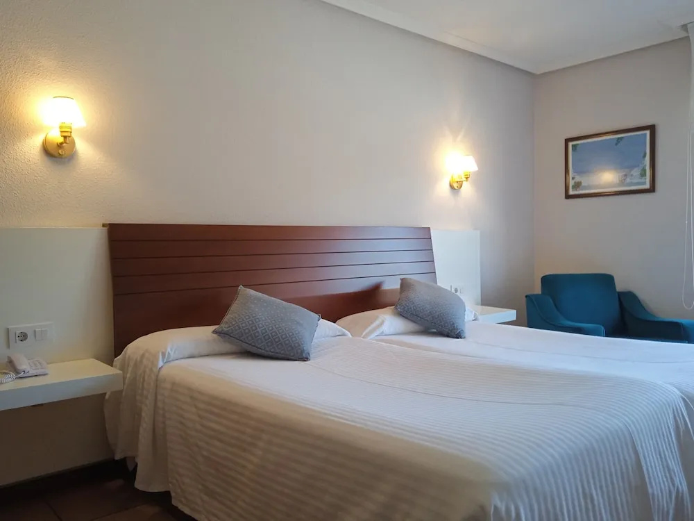 Standard Double room beachfront (full double bed)