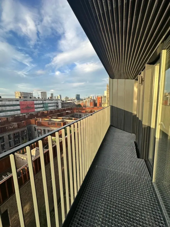 2br-2ensuite-balcony-cityview-parking-central