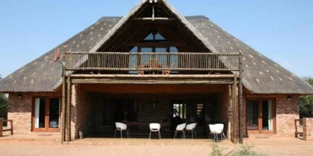 Makhato 84 Bush Lodge