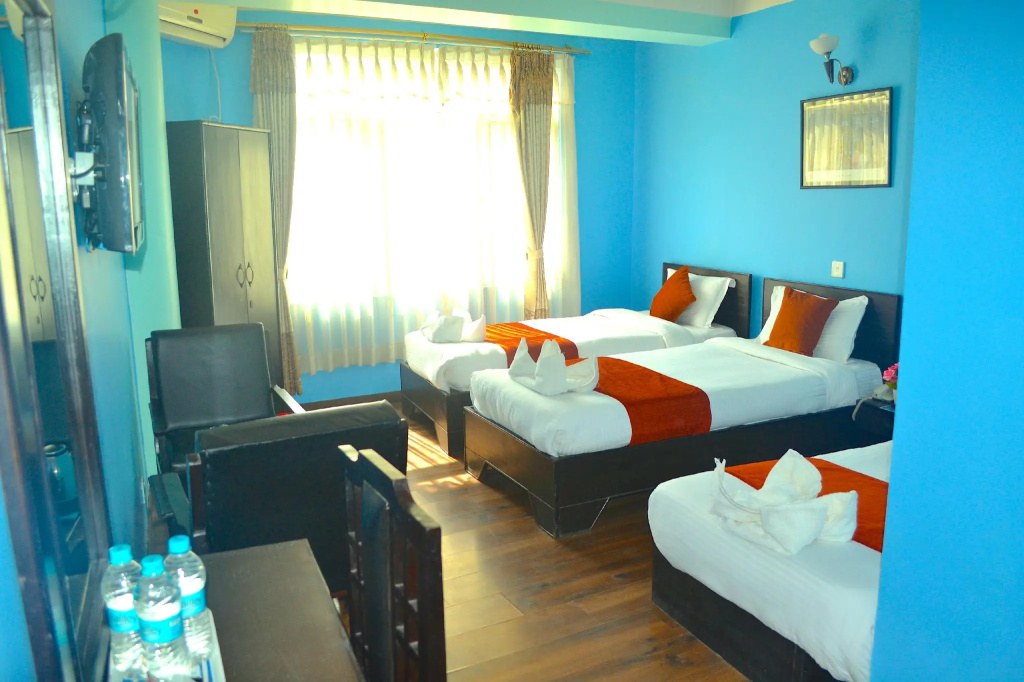Deluxe Double room (full double bed)