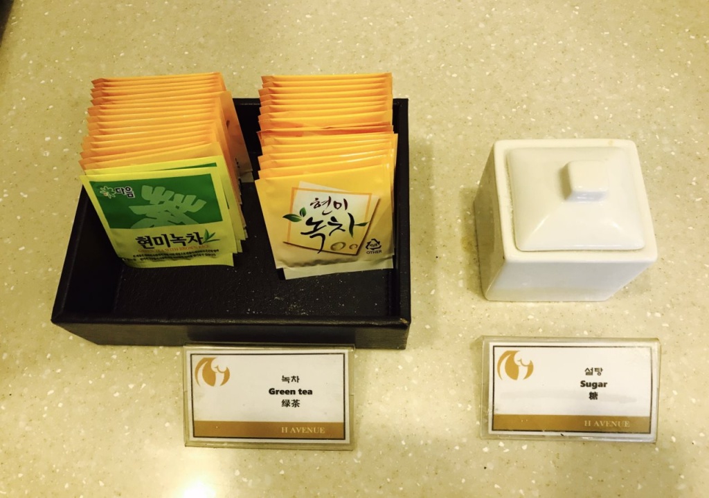 Food & Beverage