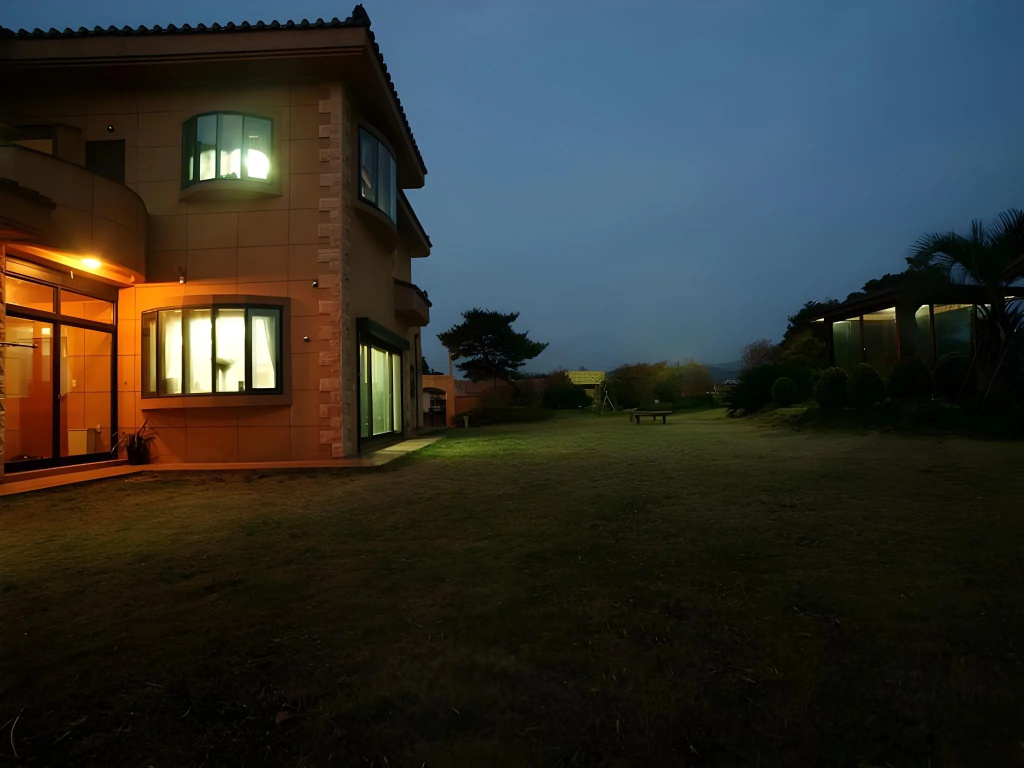 Jeju Maple Happyhouse Pension