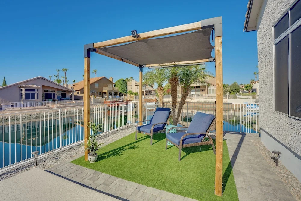 Pool + Lakefront: Upscale Glendale Getaway