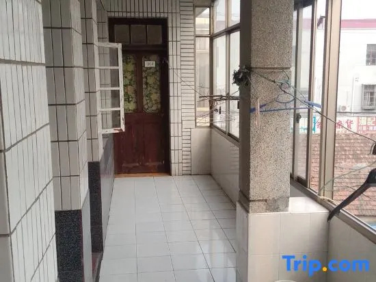 Balcony & Terrace