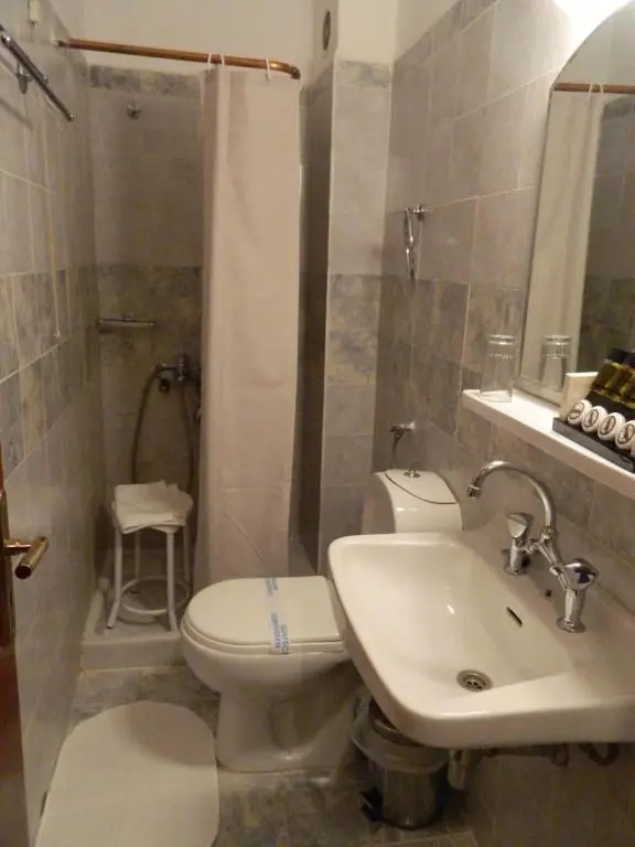 Economy room