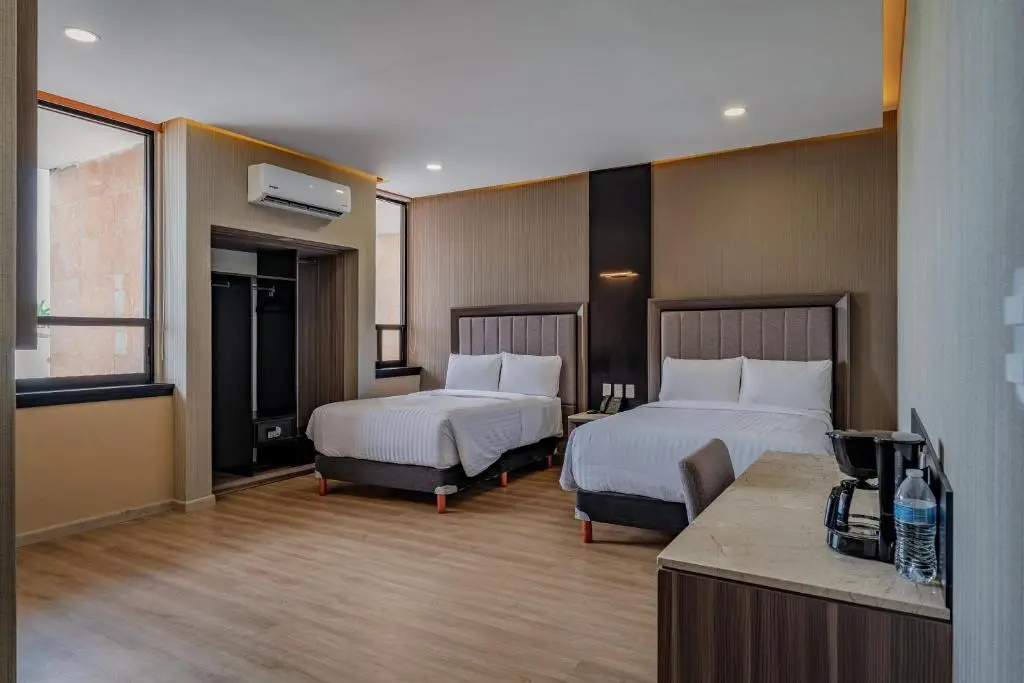 Deluxe Suite