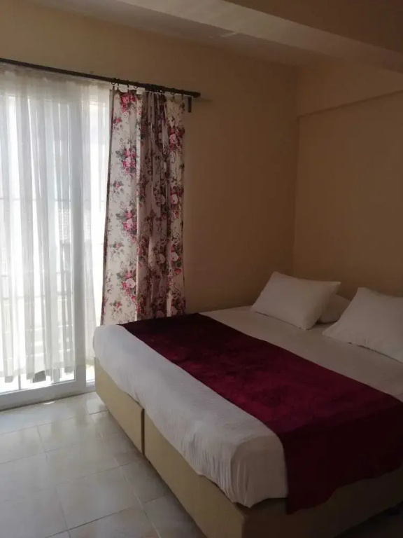 Standard Double room with balcony (full double bed)