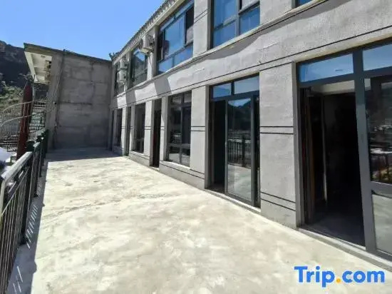 Standard room with river view