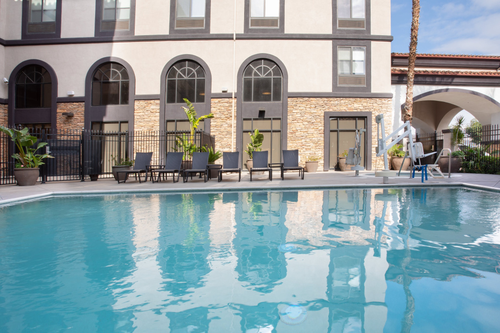 Holiday Inn Express and Suites Ontario Airport by IHG - Général