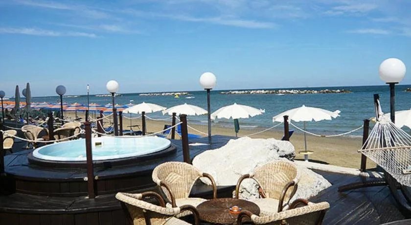 Hotel photo 8