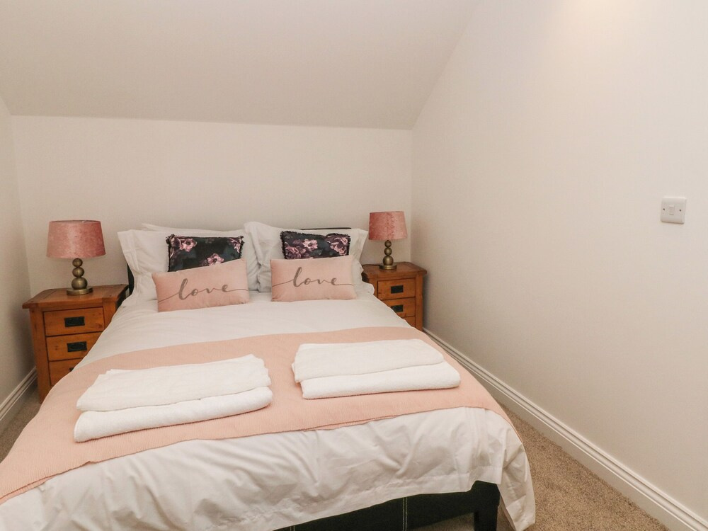 Willow Cottage — 4