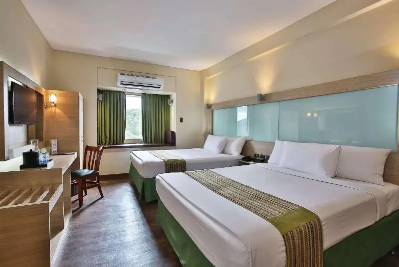 Standard Sextuple room