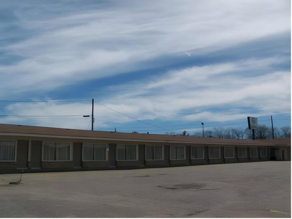 North Shore Wayside Inn