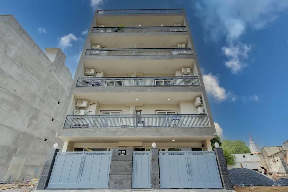 The Lodgers 1 BHK Apartments Sector 52
