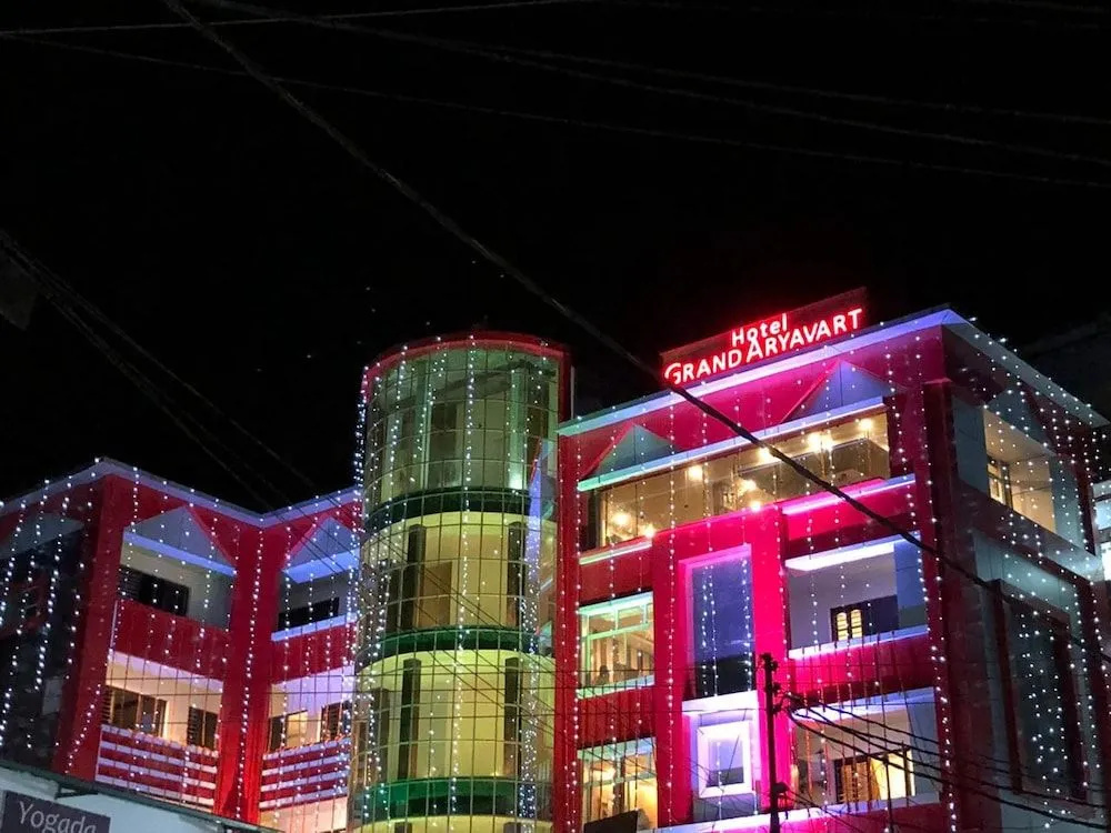 Se Hotel Grand Aryavart