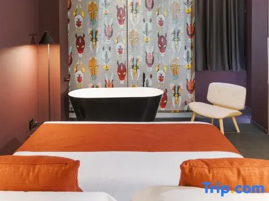 Royal Family Suite
