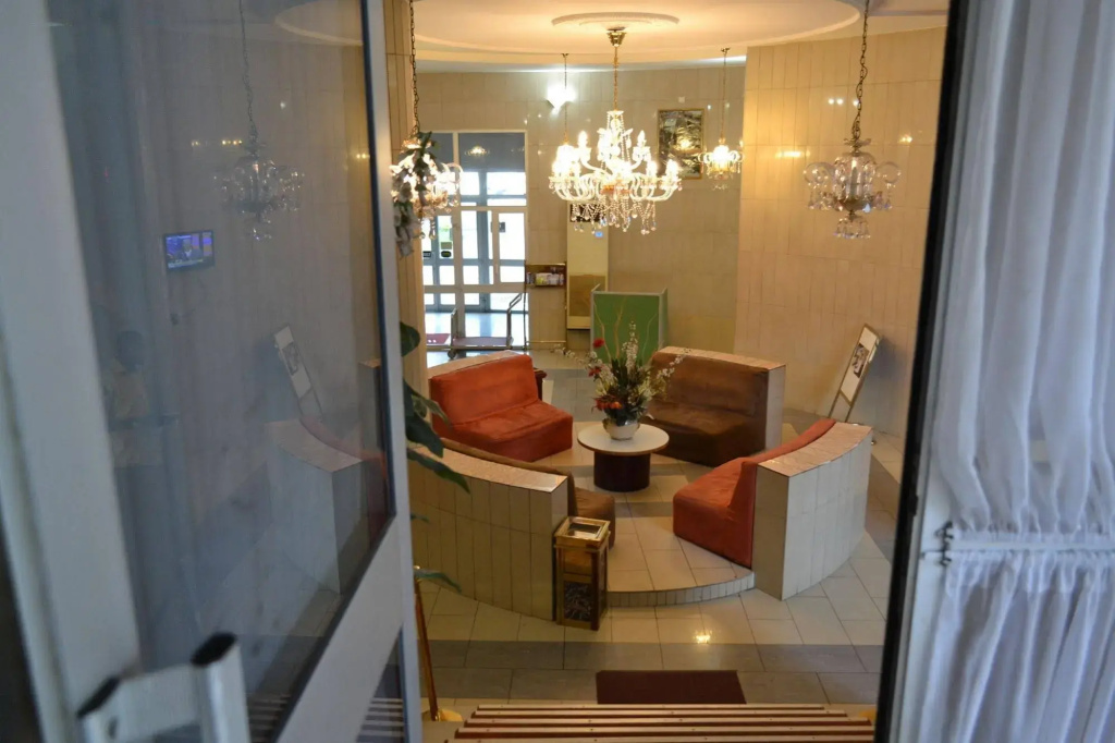 Peninsula Plaza Hotel - Général