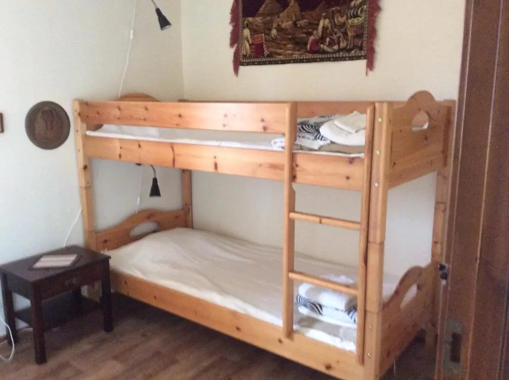 Economy room
