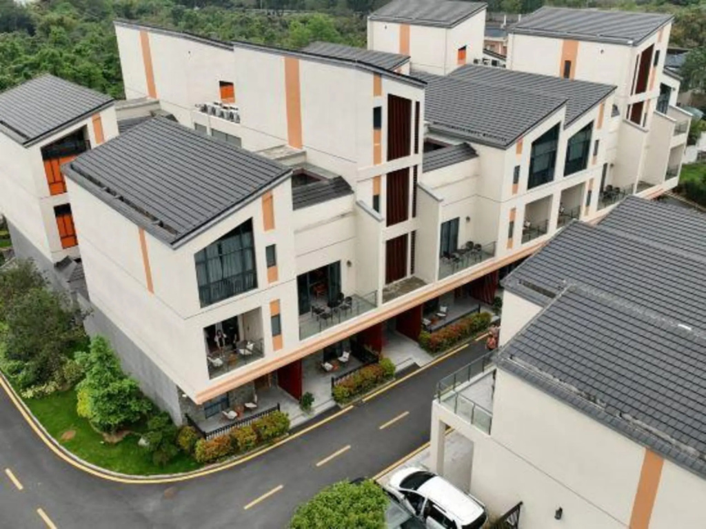 Gaotan Hot Spring Hotel