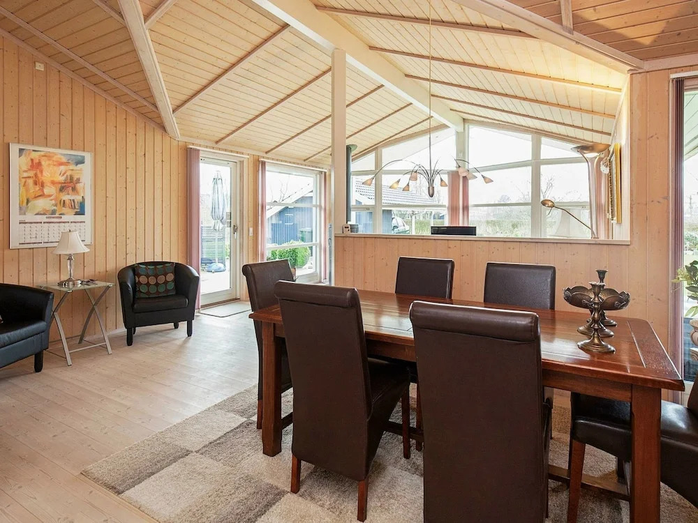 Beautiful Holiday Home in Dannemare Near Sea - фото 19