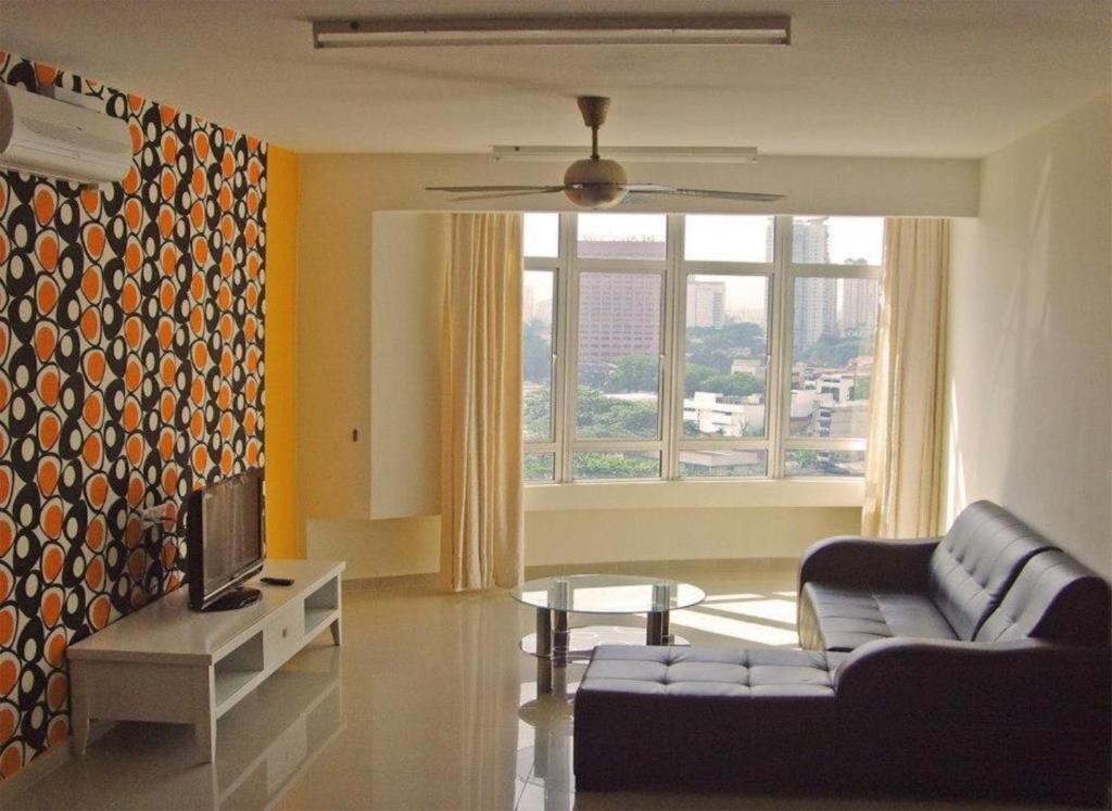 Duta Hotel & Residence