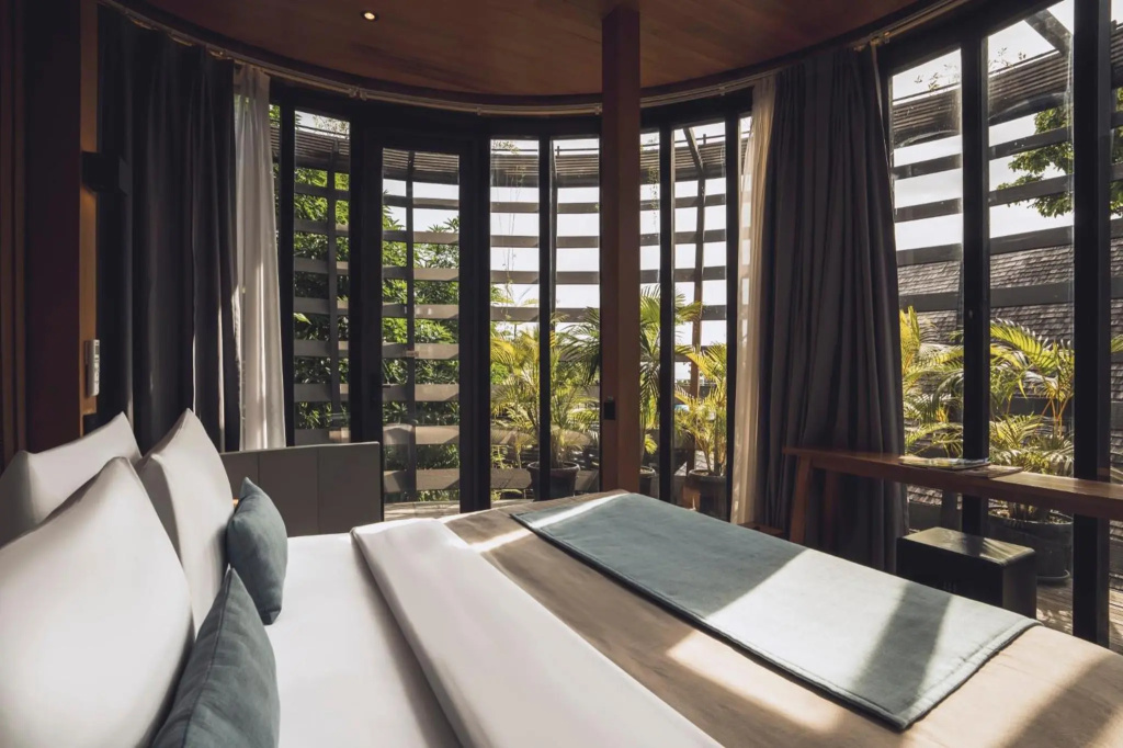 Отель Canggu Cabana Beach Resort by Ini Vie Hospitality в Чангу