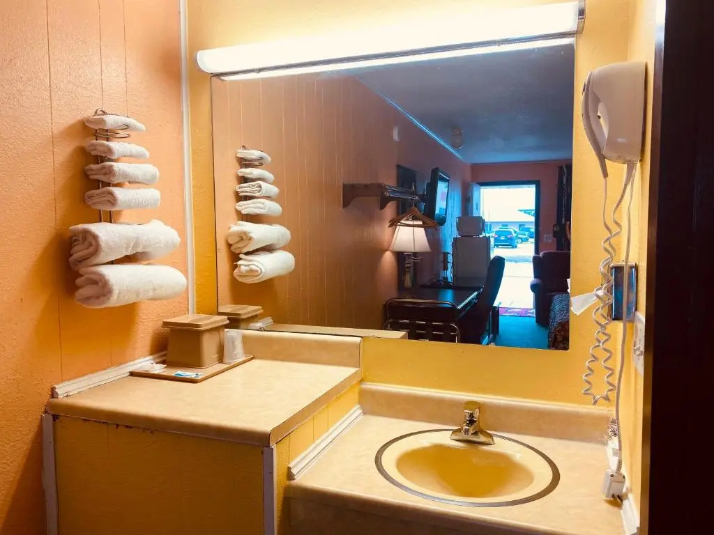 Economy Double room (full double bed)