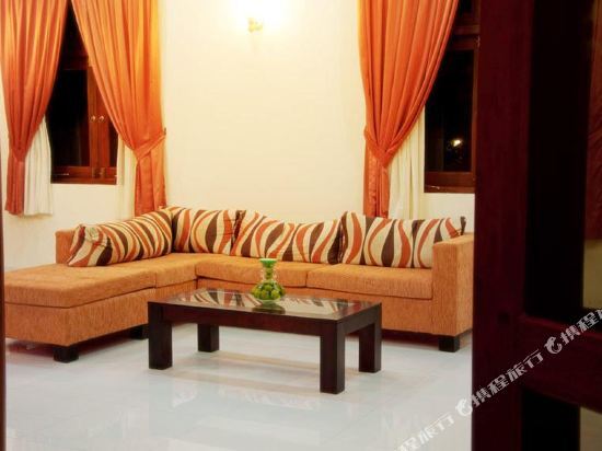 Airport Villa