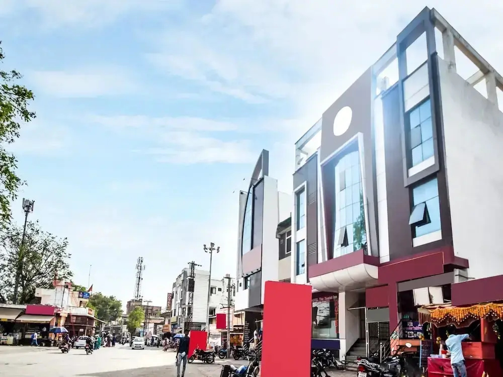 The Tourist Inn by OYO Rooms