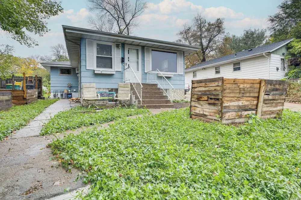 1 Mi to Downtown Bismarck! Residential Duplex