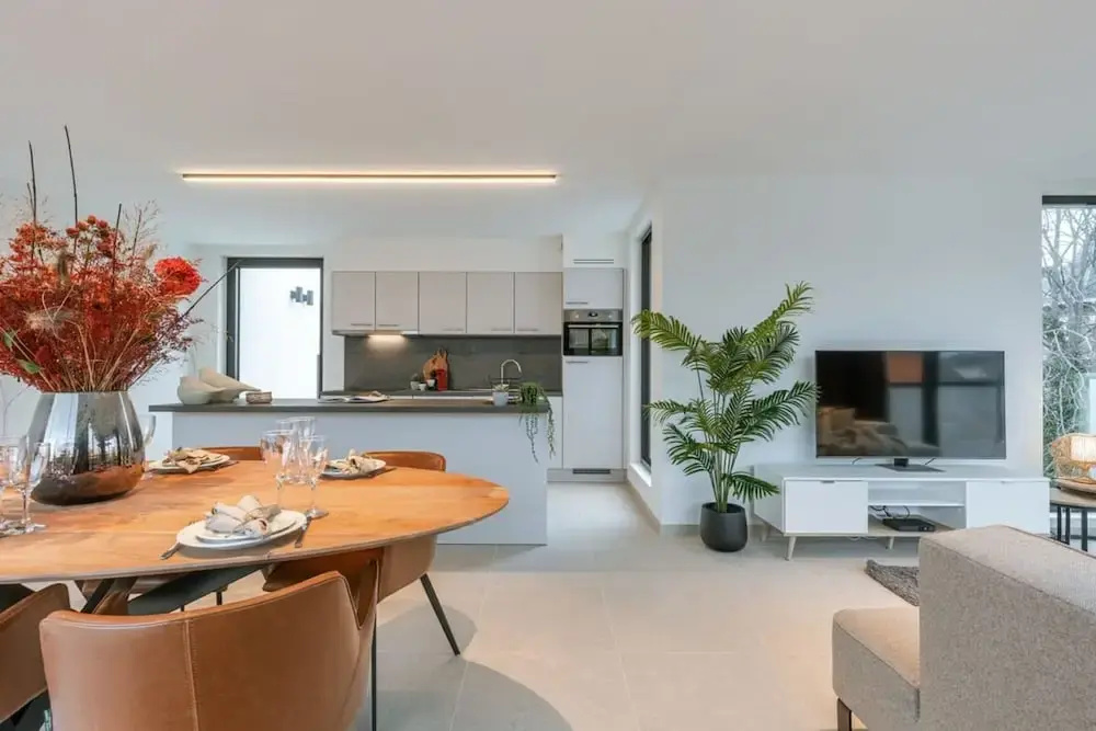 Apartment With two Large Terraces - фото 3