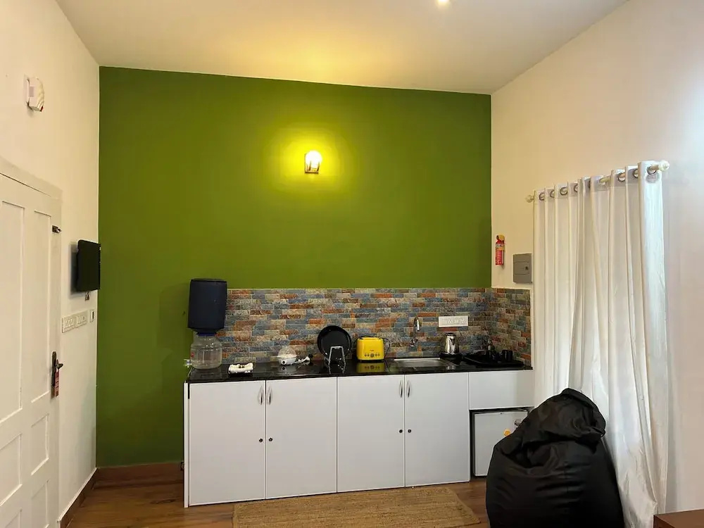 Comfort room