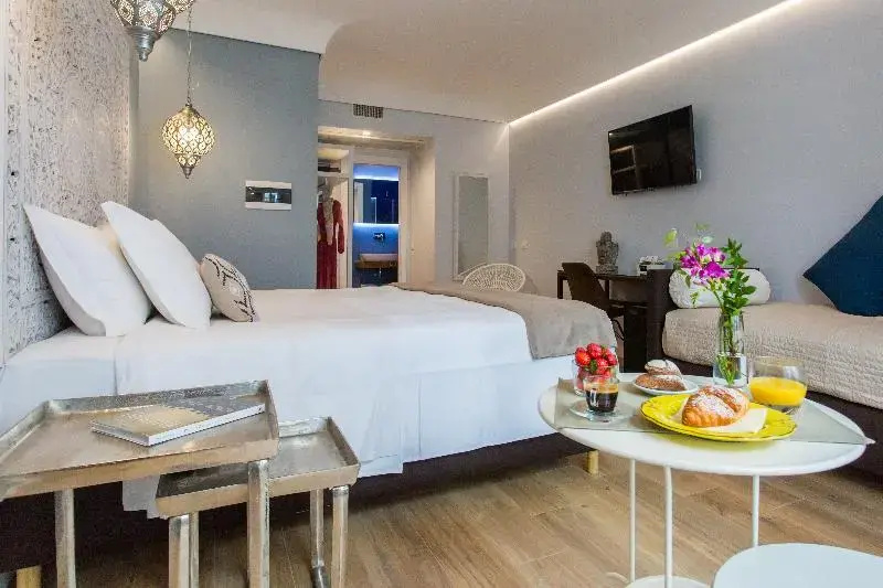 Standard Junior Suite