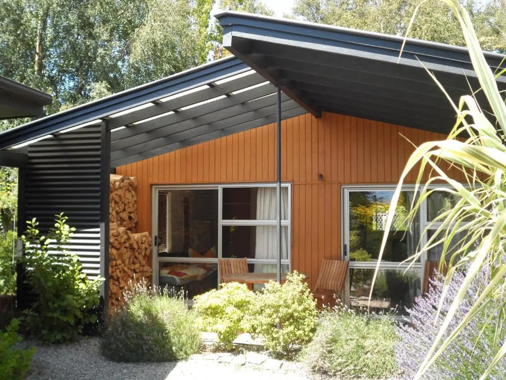 2 Bedrooms Chalet