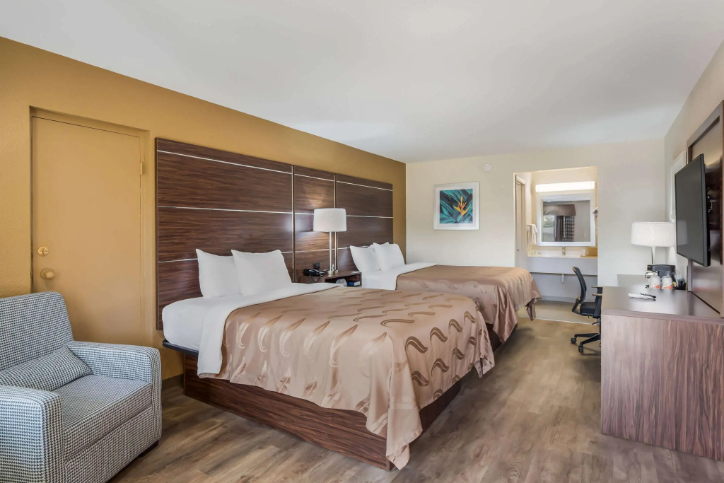 Standard Quadruple room