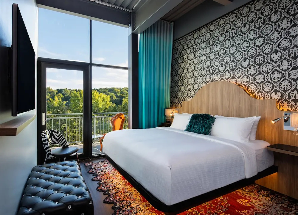 Accessible Double room with balcony (full double bed)