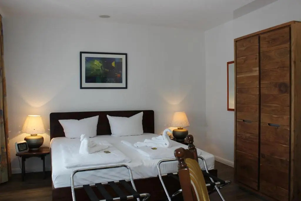Standard Double room (full double bed)