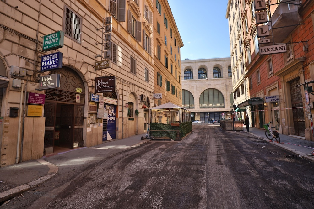 Hotel photo 12