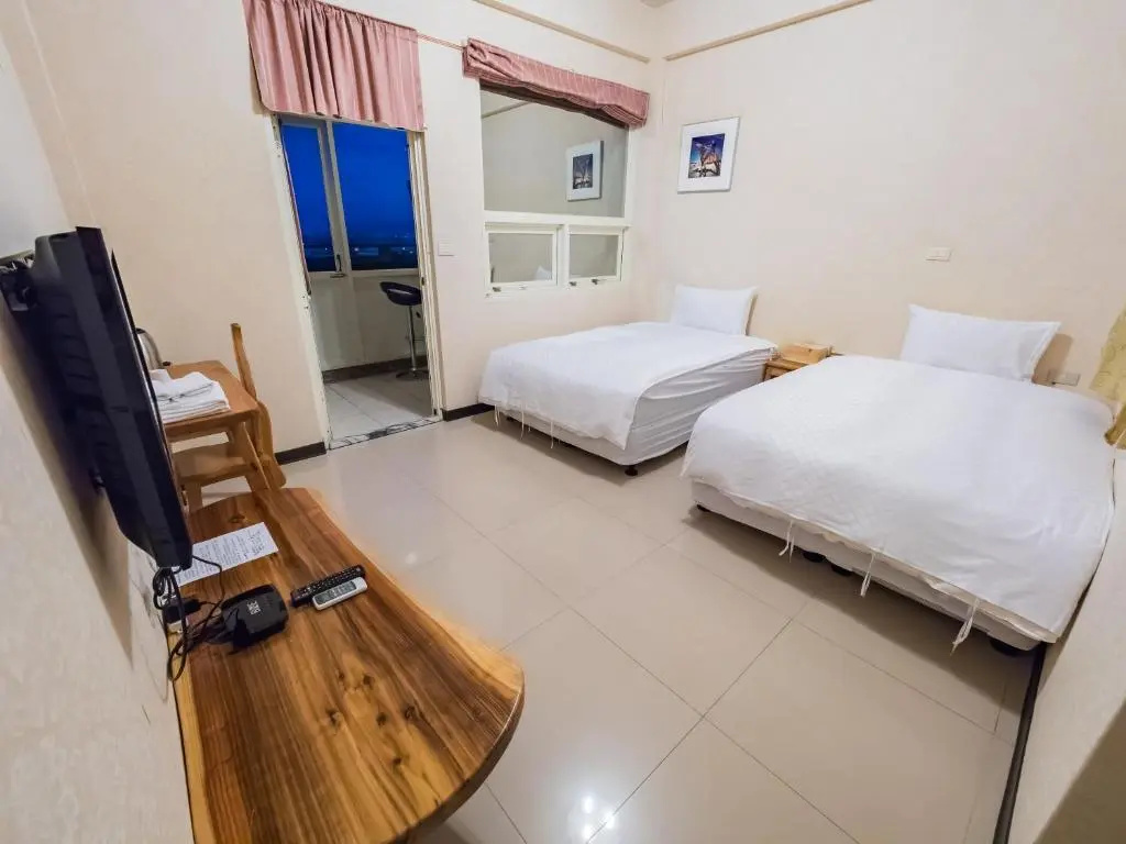 Deluxe Double room with sea view (full double bed)