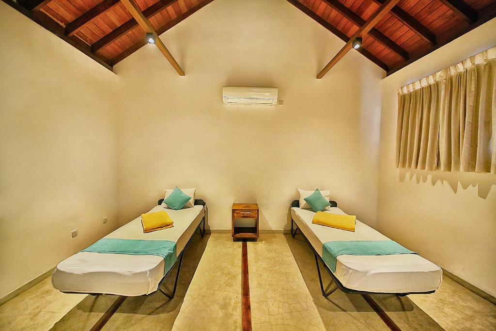 R Degree Hotel