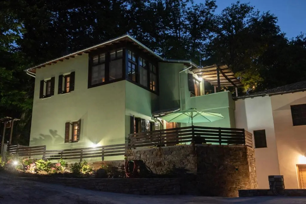 3 Bedrooms Cottage