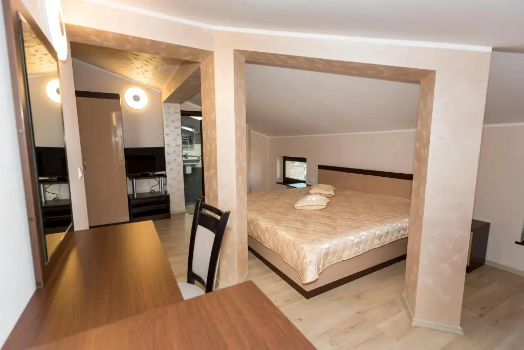 Standard Double Attic room (full double bed)