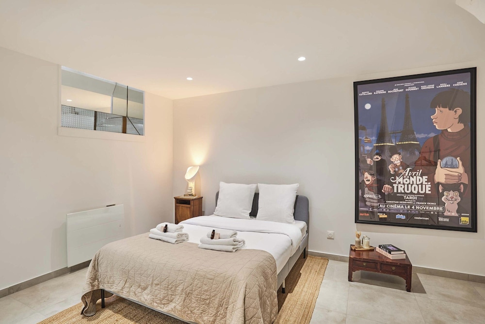 Modern Apartement Center of Paris Montmartre