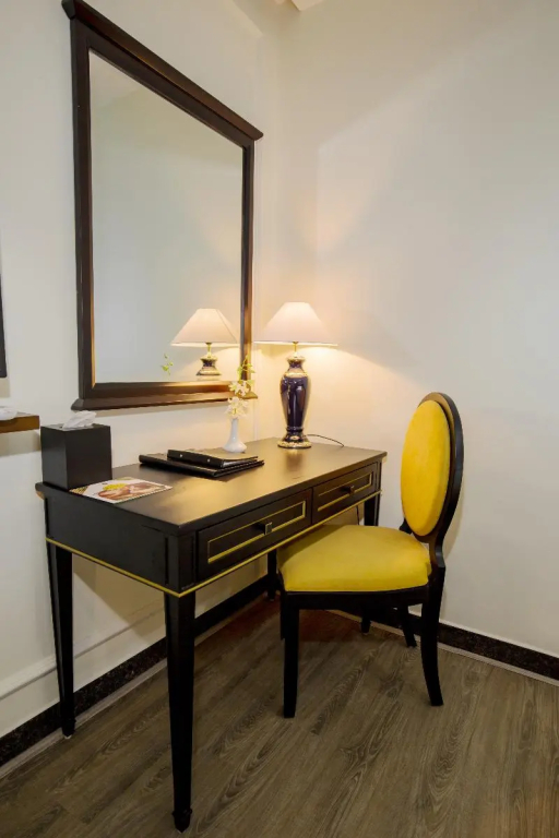 雙人房兩臥標準四人家庭房，配有雙人床