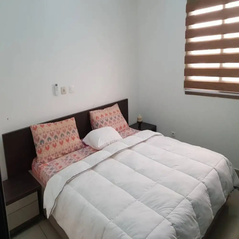 3 Bedrooms Classic Apartment with balcony