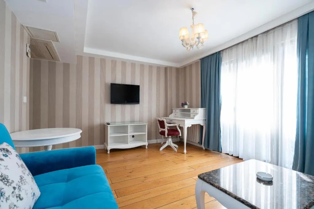 Deluxe Junior Suite