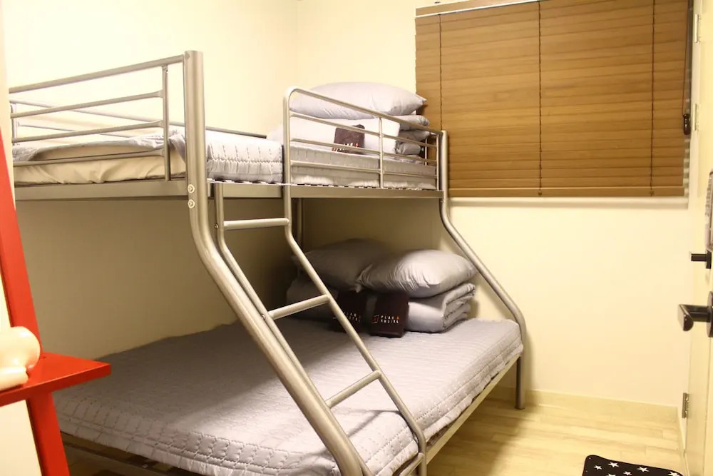 Двухместный номер Standard двуспальная кровать в Plan A Hostel