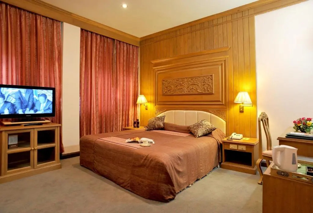 Mae Yom Palace Hotel - Chambres