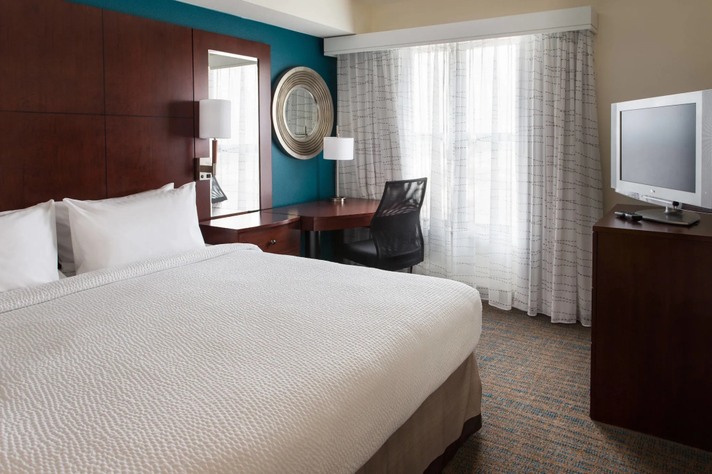 Отель Residence Inn by Marriott Los Angeles Burbank Downtown в Бербанке
